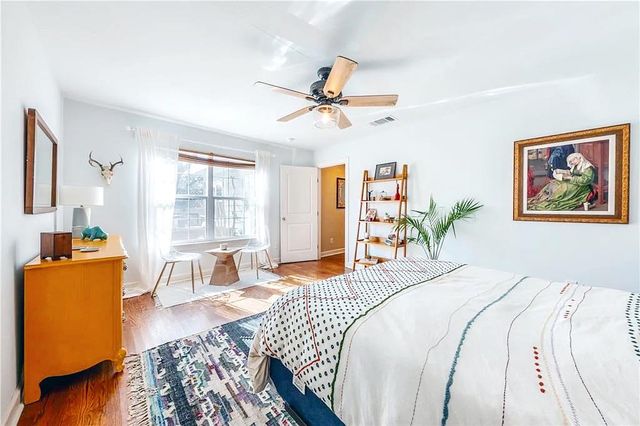 3305 Larry LN, Austin, TX 78722