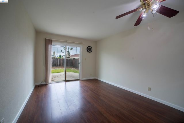 39627 Sundale Dr, Fremont, CA 94538