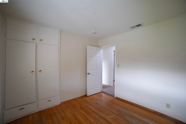 39627 Sundale Dr, Fremont, CA 94538