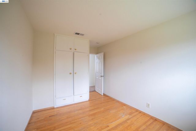 39627 Sundale Dr, Fremont, CA 94538