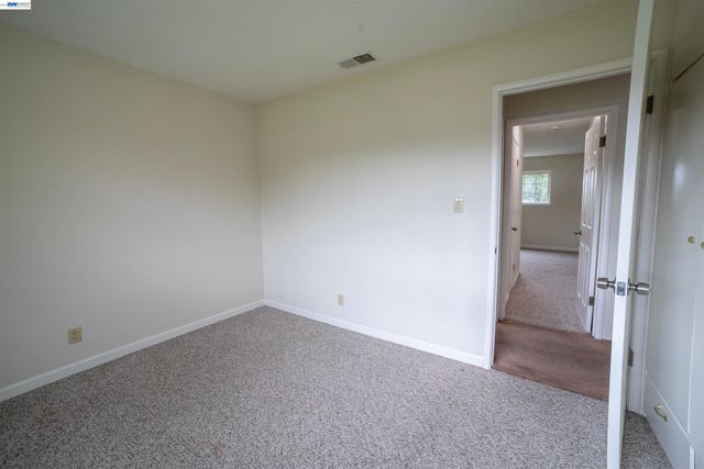 39627 Sundale Dr, Fremont, CA 94538