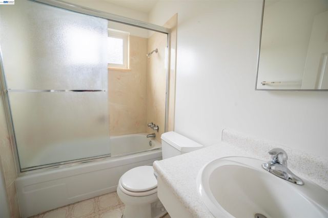 39627 Sundale Dr, Fremont, CA 94538