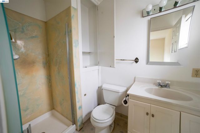 39627 Sundale Dr, Fremont, CA 94538