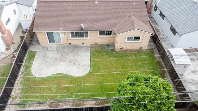 39627 Sundale Dr, Fremont, CA 94538