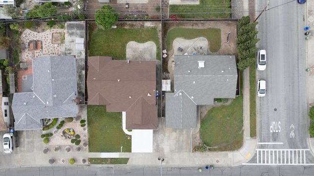 39627 Sundale Dr, Fremont, CA 94538