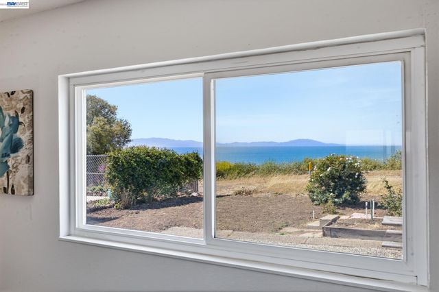 2167 Cypress Ave, San Pablo, CA 94806