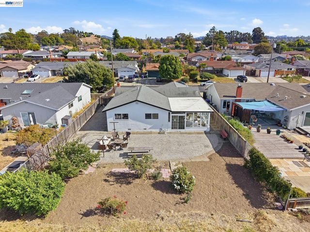 2167 Cypress Ave, San Pablo, CA 94806