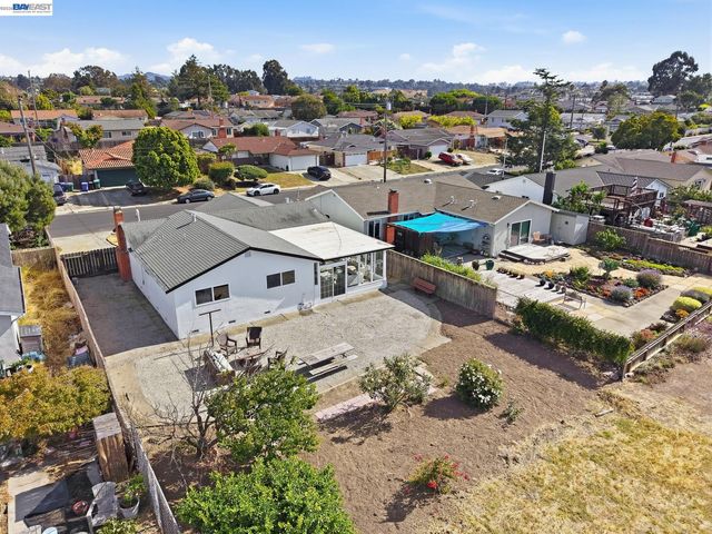 2167 Cypress Ave, San Pablo, CA 94806