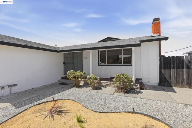 2167 Cypress Ave, San Pablo, CA 94806