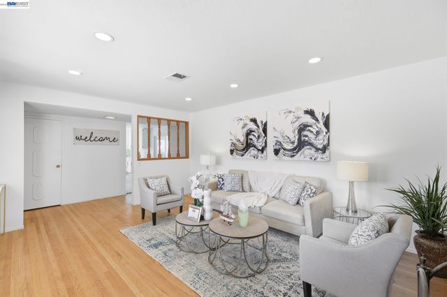 2167 Cypress Ave, San Pablo, CA 94806