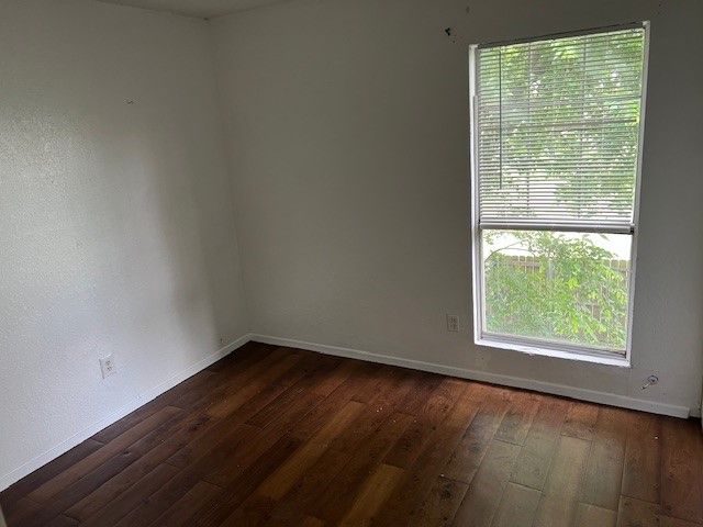 2185 Aspen Drive, Dallas, TX 75227