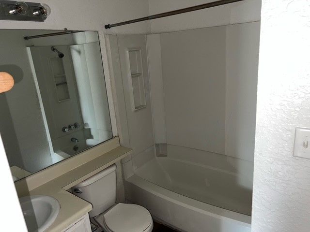 2185 Aspen Drive, Dallas, TX 75227