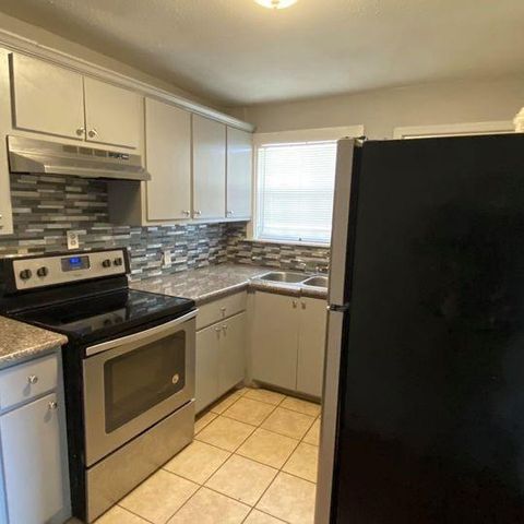3204 Napoleon Street, Houston, TX 77004