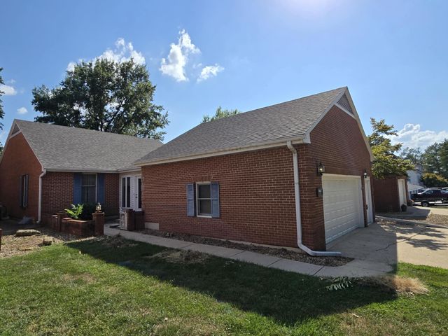 1006 E Palmer Place, Clinton, MO 64735