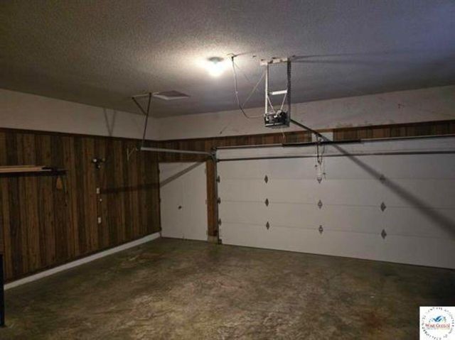 1006 E Palmer Place, Clinton, MO 64735