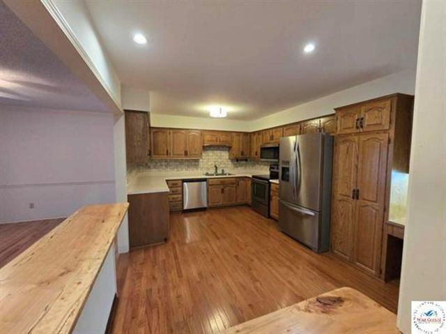 1006 E Palmer Place, Clinton, MO 64735