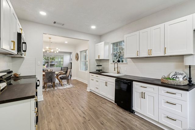 1119 W HUISACHE AVE, San Antonio, TX 78201