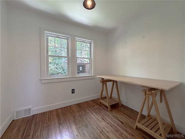 63 Washington Avenue, Tonawanda, NY 14217