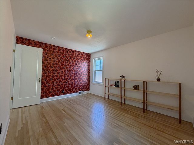 63 Washington Avenue, Tonawanda, NY 14217