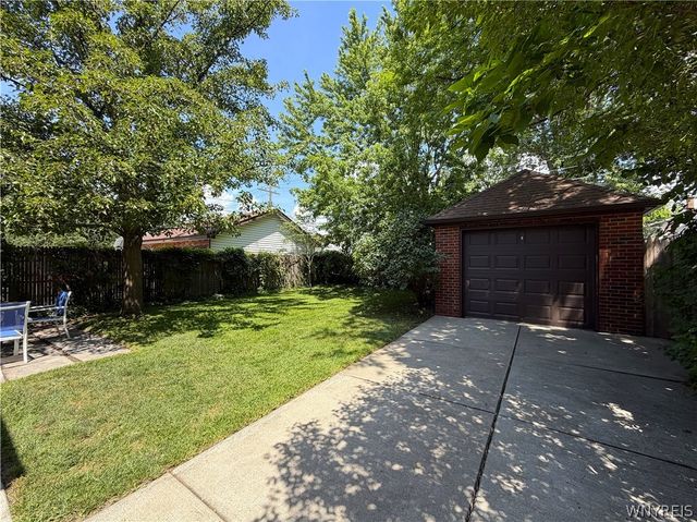 63 Washington Avenue, Tonawanda, NY 14217