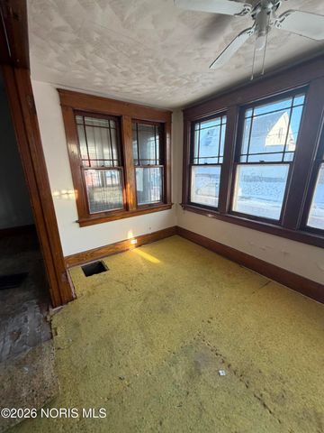 298 W Park Street, Toledo, OH 43608