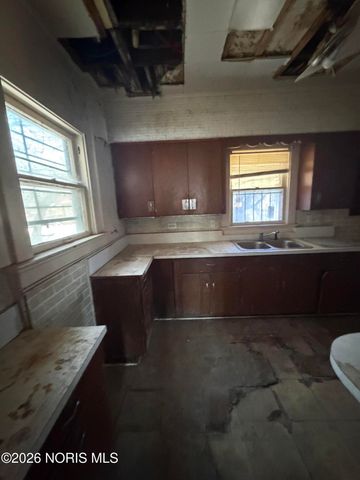 298 W Park Street, Toledo, OH 43608