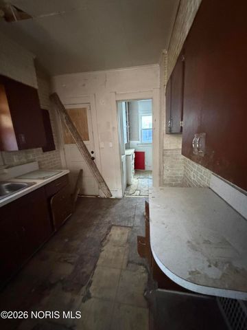 298 W Park Street, Toledo, OH 43608