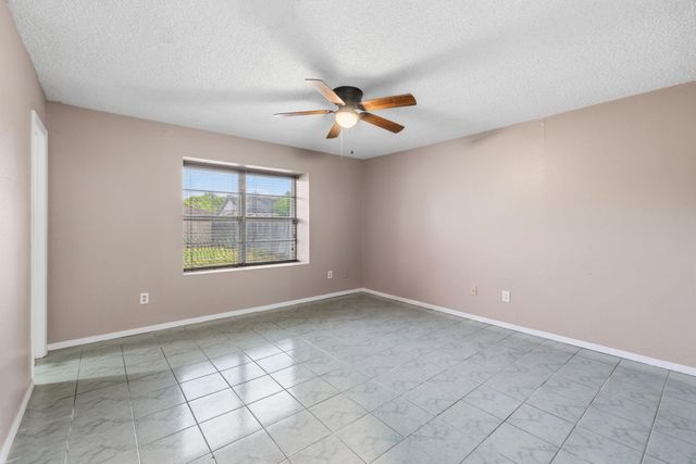 5112 Parsley Street, Baytown, TX 77521