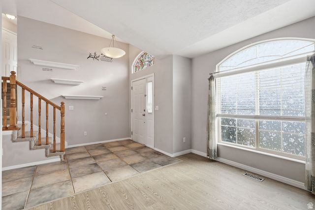 2204 E VIEW DR, South Weber, UT 84405