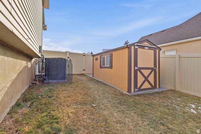 2204 E VIEW DR, South Weber, UT 84405