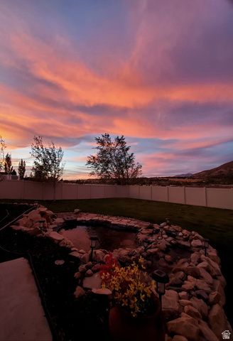 2204 E VIEW DR, South Weber, UT 84405