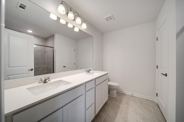 312 Deacon Ln, White House, TN 37188