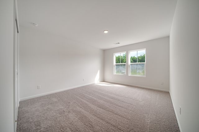 312 Deacon Ln, White House, TN 37188