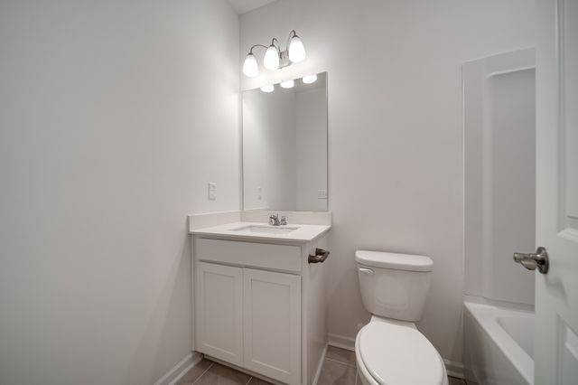 312 Deacon Ln, White House, TN 37188