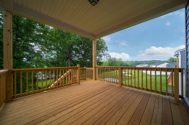 312 Deacon Ln, White House, TN 37188