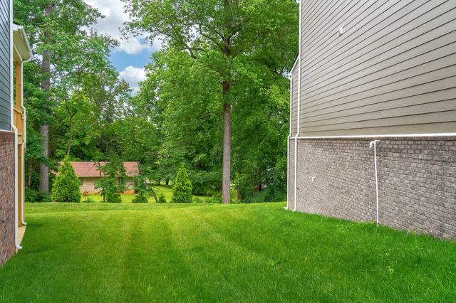 312 Deacon Ln, White House, TN 37188