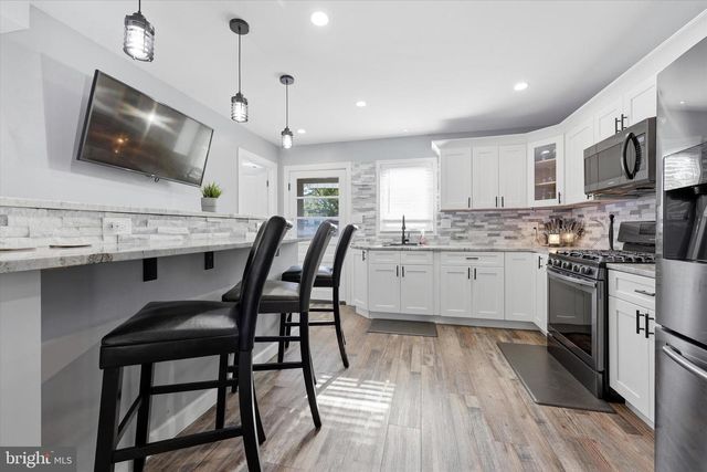 637 BILLINGS AVE, Paulsboro, NJ 08066