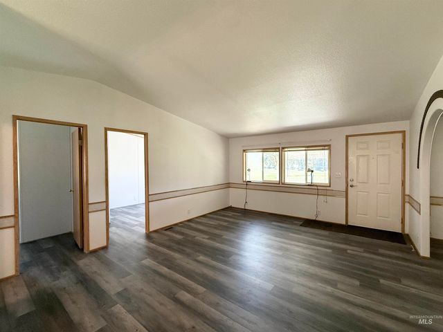 1366 Glenwood Road, Kamiah, ID 83536