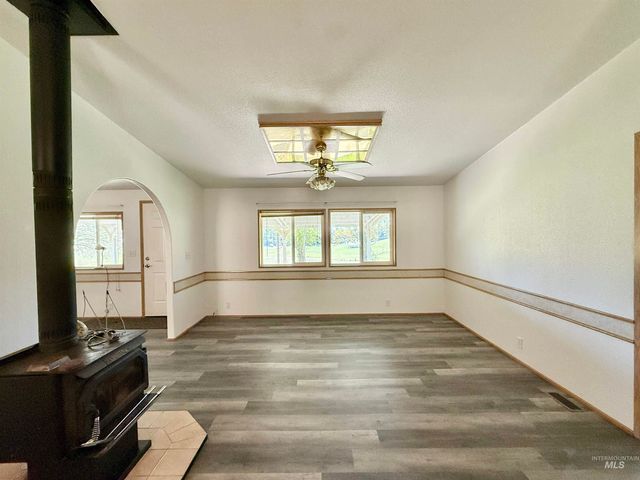 1366 Glenwood Road, Kamiah, ID 83536