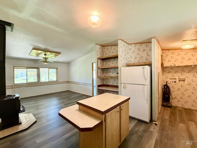 1366 Glenwood Road, Kamiah, ID 83536
