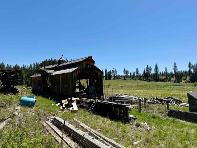 1366 Glenwood Road, Kamiah, ID 83536