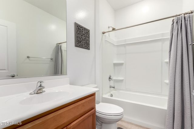 3586 E ARCHER Drive, San Tan Valley, AZ 85140