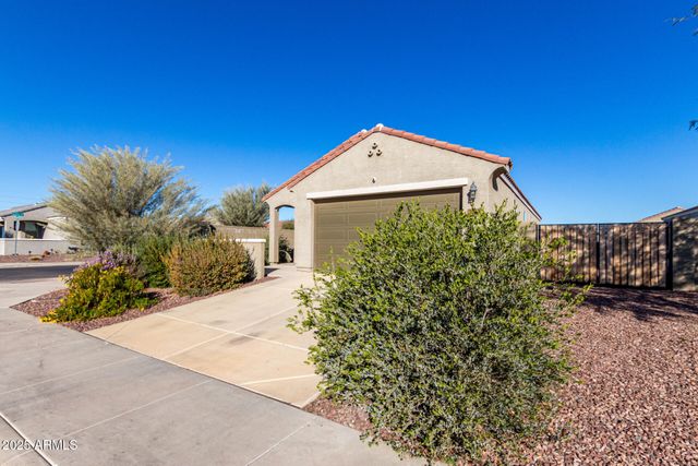 3586 E ARCHER Drive, San Tan Valley, AZ 85140