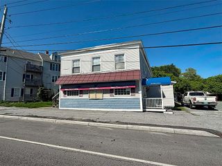 86 Strongs Avenue, Rutland City, VT 05701