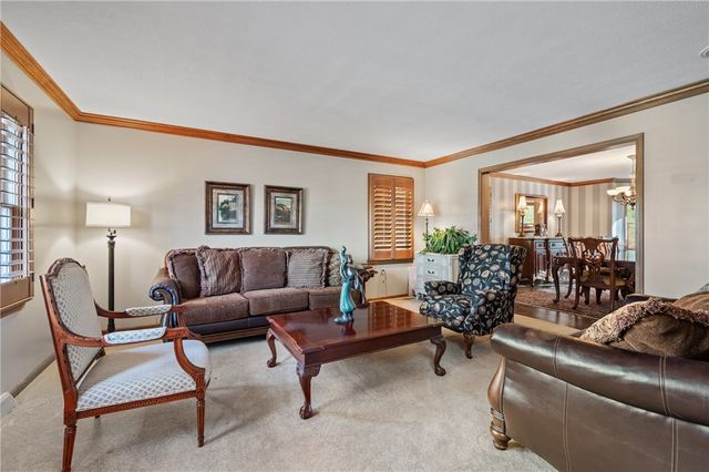 210 Scotch Pine Ct, Pine Twp - Nal, PA 15044