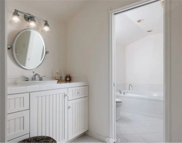 116 E Oceanfront, Newport Beach, CA 92661