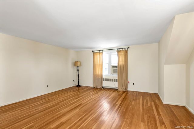 58 Elm Street, Hicksville, NY 11801