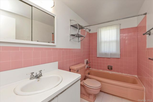 58 Elm Street, Hicksville, NY 11801