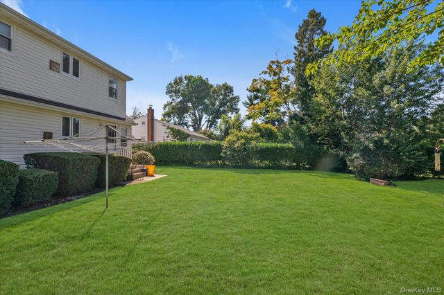 58 Elm Street, Hicksville, NY 11801