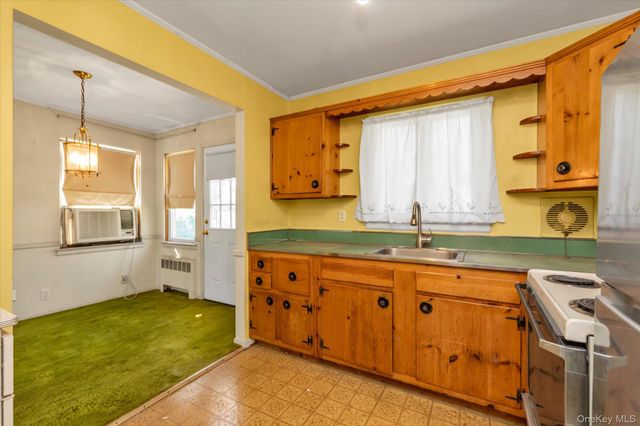 58 Elm Street, Hicksville, NY 11801